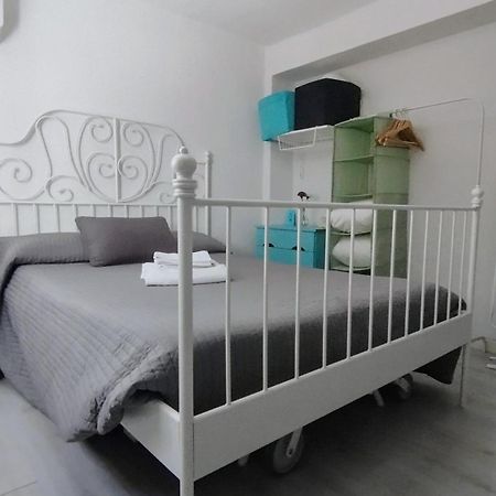 Apartamento 1 Dormitorio Y Salon Con Sofa Cama Bien Comunicado Con El Centro セビリア エクステリア 写真